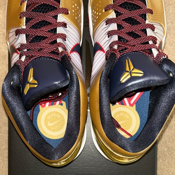 Nike Kobe 4 Protro Gold Medal - Picture 7 of 14